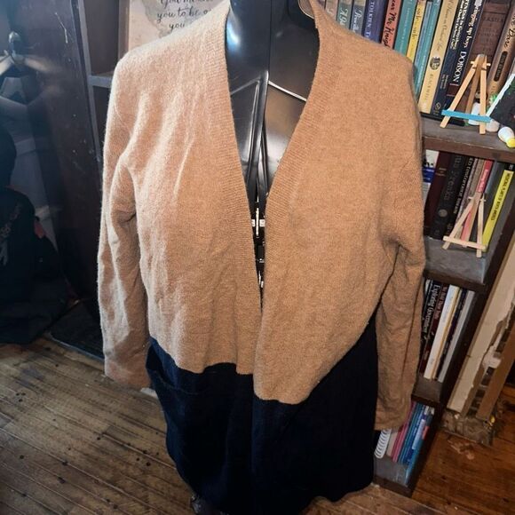 Madewell wool alpaca blend tan & black color block Allison cardigan - Picture 1 of 3